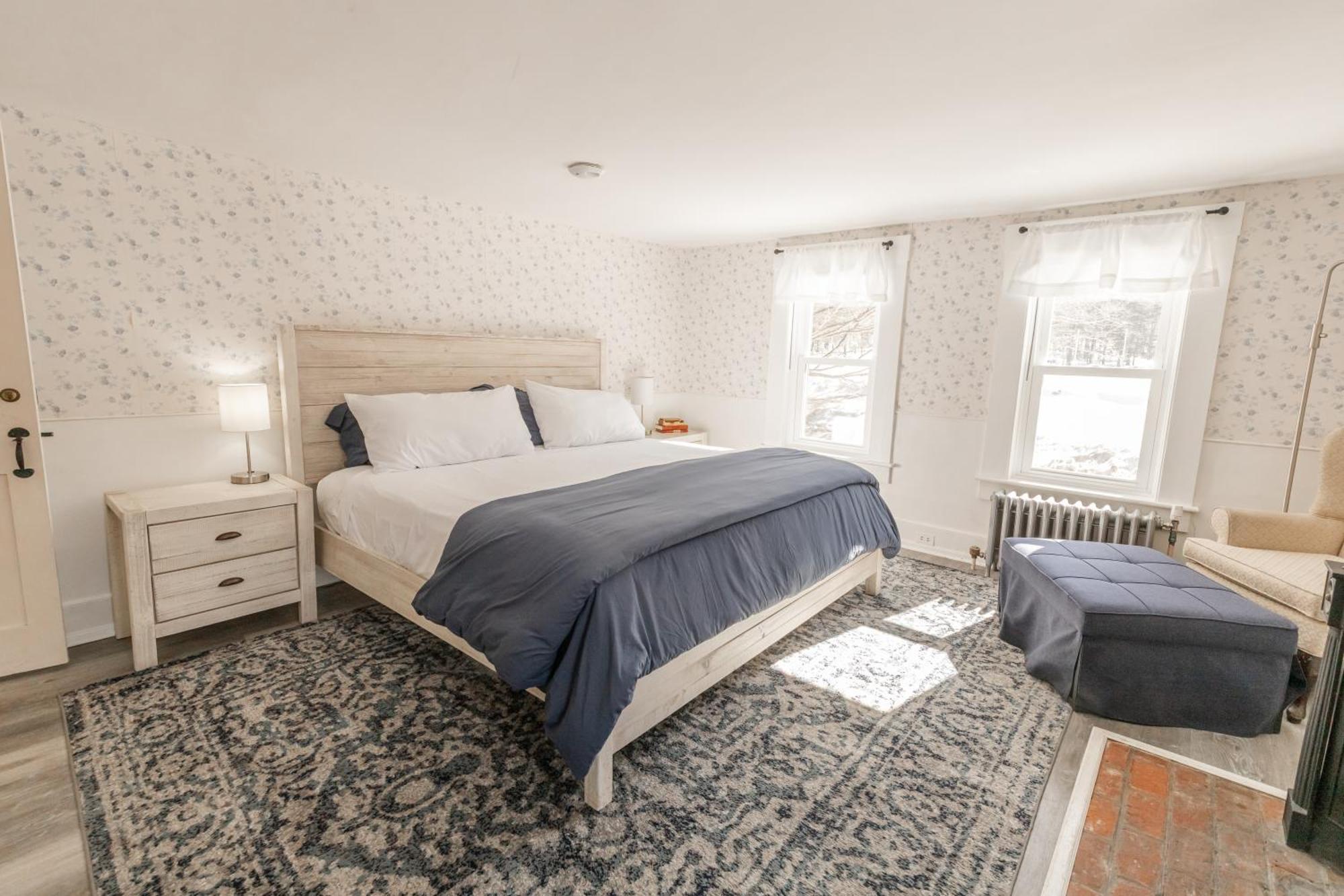 Blue Bear Inn Francestown Εξωτερικό φωτογραφία